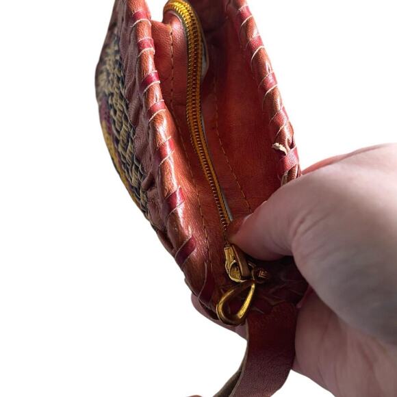 Boho Straw Clutch Leather Trim Zipper Wristlet Strap Unique Half-Moon Shape - Picture 2 of 5